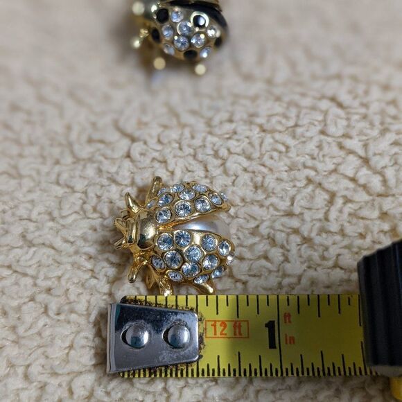Vintage Petite Rhinestone/Goldtone Ladybug Brooches -Scatter Pins - Picture 16 of 16